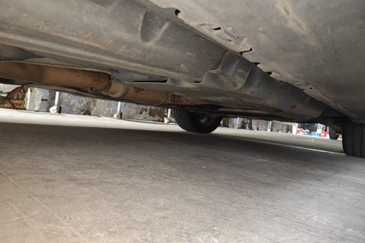 Used Mercedes-Benz GL-Class  Chassis Rear Right