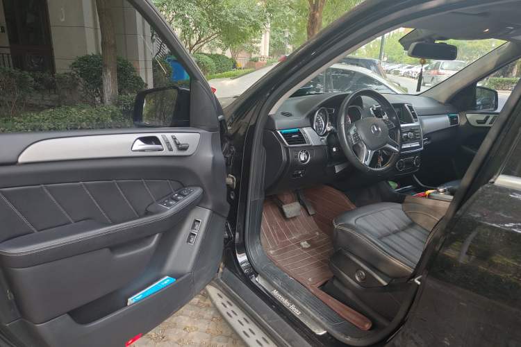 Used Mercedes-Benz GL-Class 2015 GL 400 4MATIC Dynamic Model Driver Seat