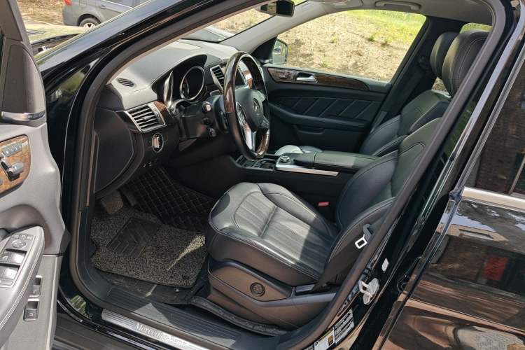 Used Mercedes-Benz GL-Class  Driver Seat