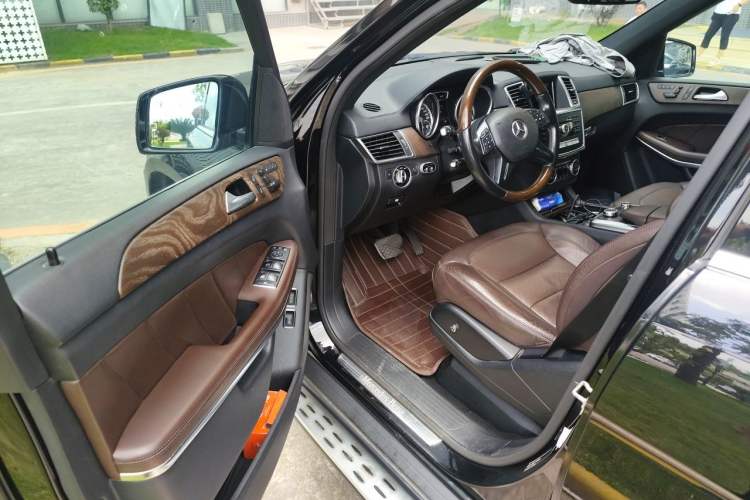 Used Mercedes-Benz GL-Class 2015 GL 500 4MATIC Driver Seat