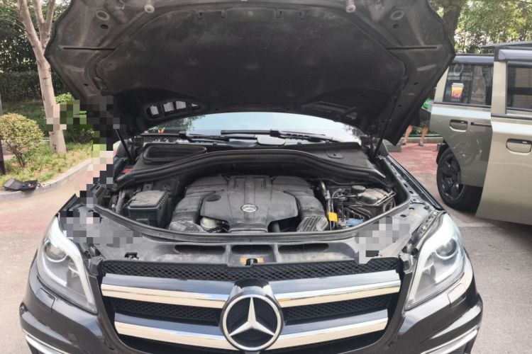 Used Mercedes-Benz GL-Class 2015 GL 400 4MATIC Dynamic Model Engine Bay