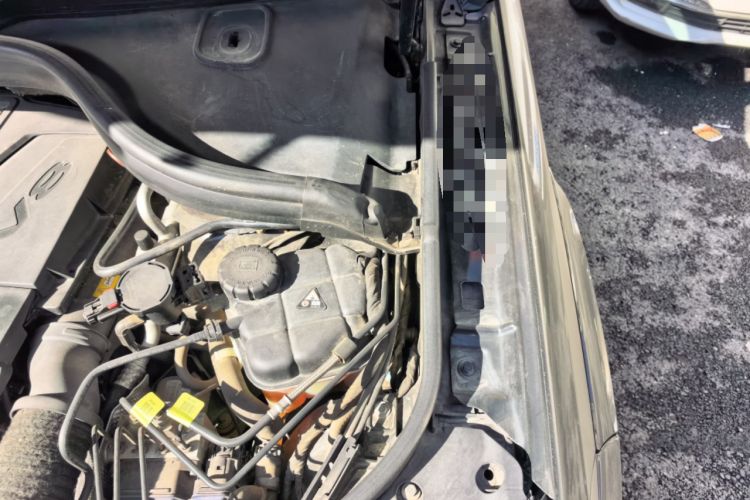 Used Mercedes-Benz GL-Class 2015 GL 500 4MATIC Engine Bay Left