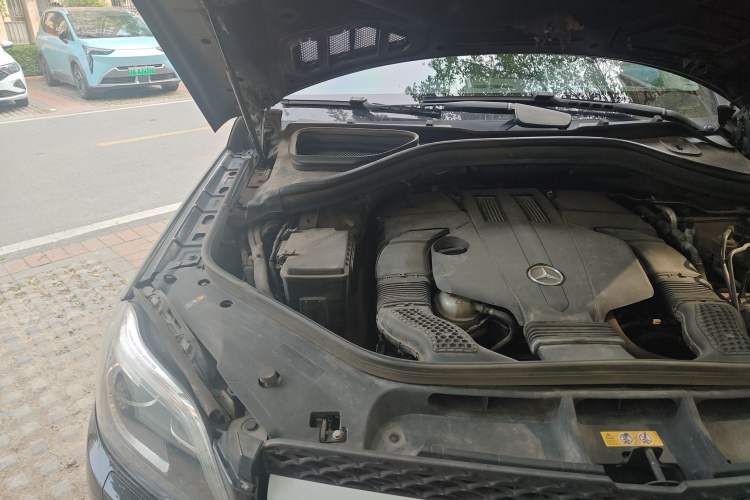 Used Mercedes-Benz GL-Class 2015 GL 400 4MATIC Dynamic Model Engine Bay Right