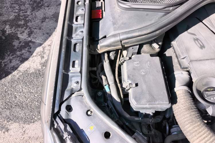 Used Mercedes-Benz GL-Class 2015 GL 500 4MATIC Engine Bay Right