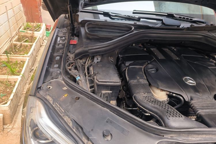 Used Mercedes-Benz GL-Class 2015 GL 400 4MATIC Dynamic Model Engine Bay Right
