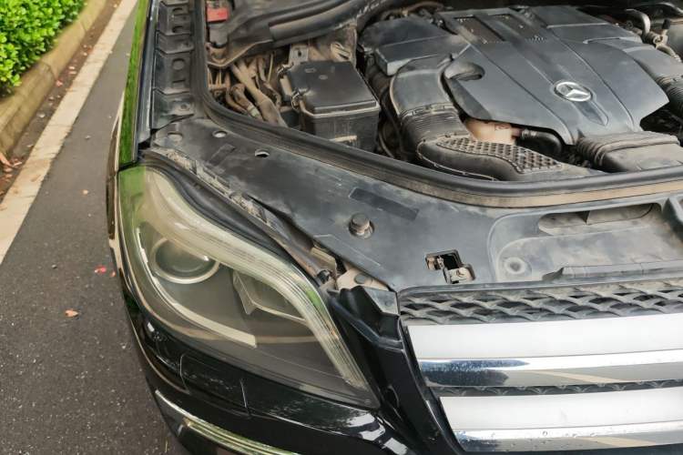 Used Mercedes-Benz GL-Class 2015 GL 400 4MATIC Dynamic Model Engine Bay Right