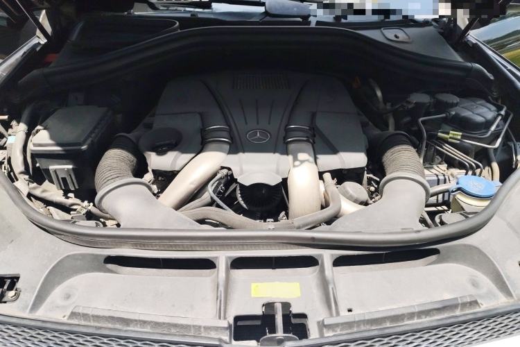Used Mercedes-Benz GL-Class 2015 GL 500 4MATIC Engine Bay