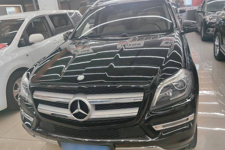 Used Mercedes-Benz GL-Class 2015 GL 400 4MATIC Luxury Model Exterior 1