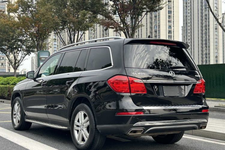Used Mercedes-Benz GL-Class 2015 GL 400 4MATIC Dynamic Model Exterior 3