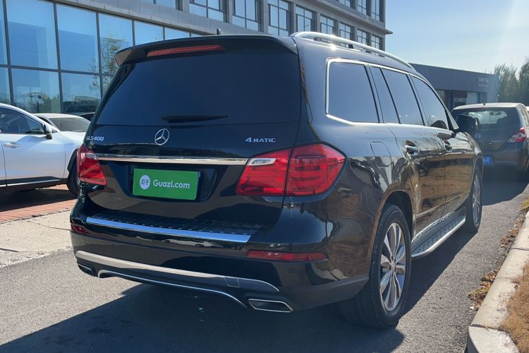 Used Mercedes-Benz GL-Class 2015 GL 400 4MATIC Luxury Model Exterior 3