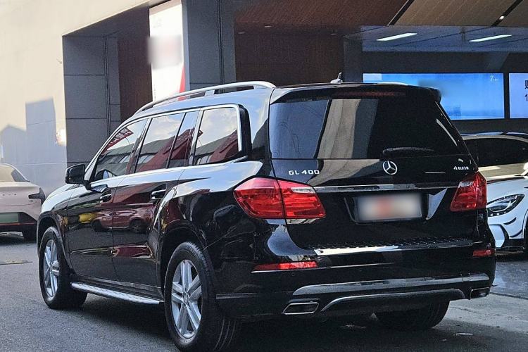 Used Mercedes-Benz GL-Class 2015 GL 400 4MATIC Dynamic Model Exterior 3