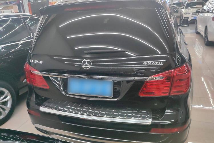 Used Mercedes-Benz GL-Class 2015 GL 400 4MATIC Luxury Model Exterior 4