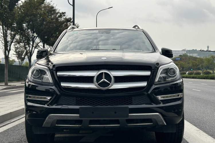 Used Mercedes-Benz GL-Class 2015 GL 400 4MATIC Dynamic Model Exterior 5