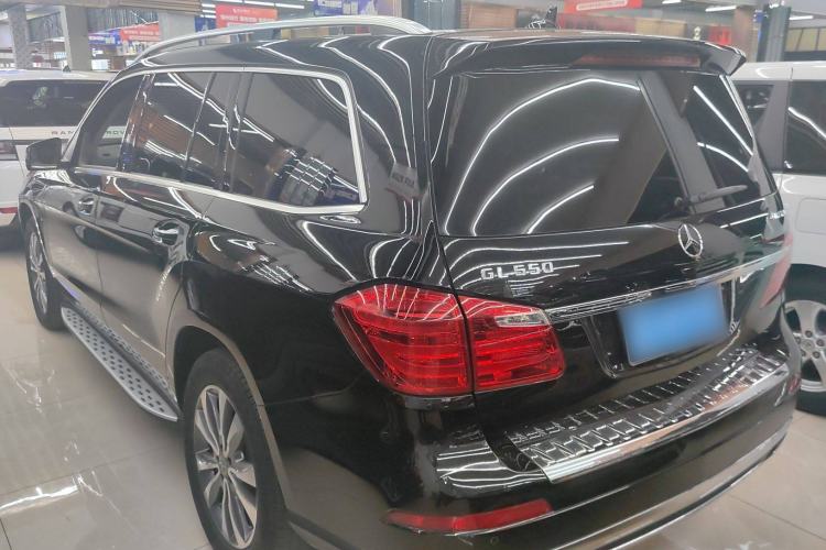 Used Mercedes-Benz GL-Class 2015 GL 400 4MATIC Luxury Model Exterior 5