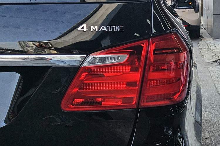 Used Mercedes-Benz GL-Class 2015 GL 400 4MATIC Dynamic Model Exterior 5