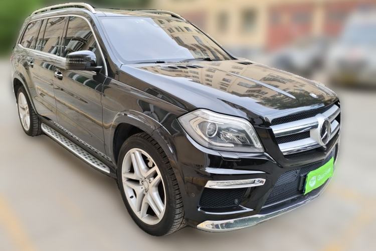 Used Mercedes-Benz GL-Class 2015 GL 500 4MATIC Front Right 45 Deg