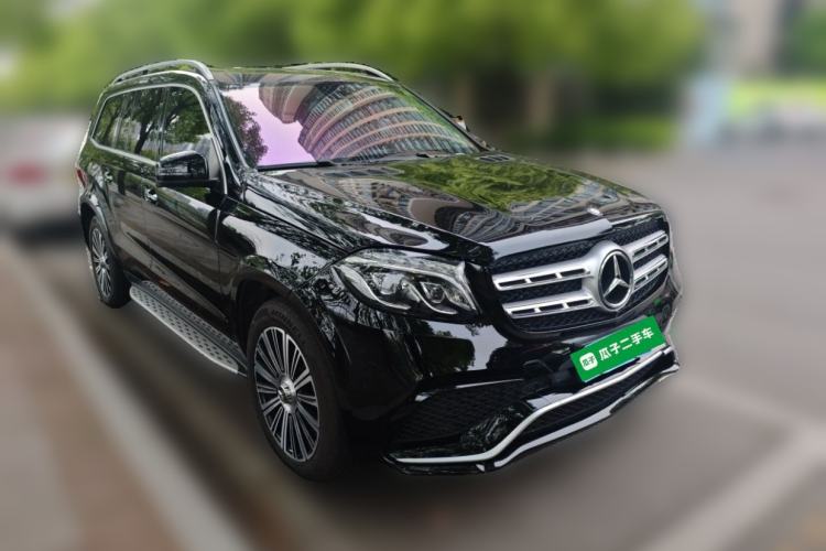 Used Mercedes-Benz GL-Class  Front Right 45 Deg