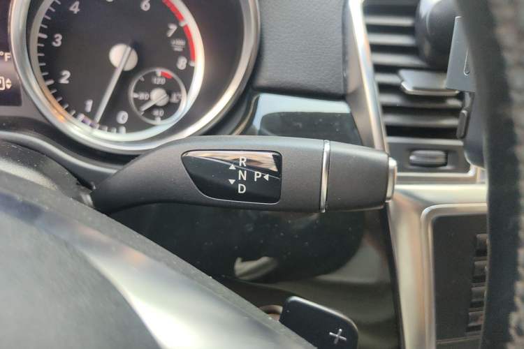 Used Mercedes-Benz GL-Class  Gear Lever