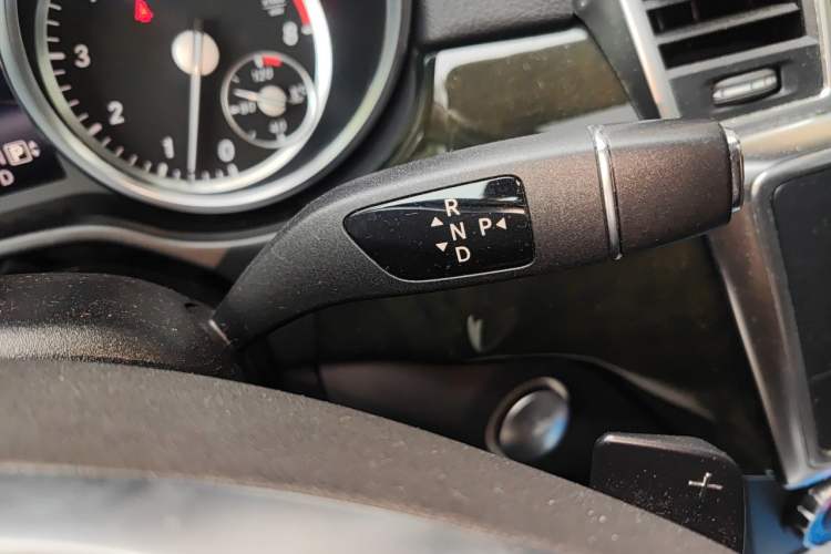 Used Mercedes-Benz GL-Class  Gear Lever