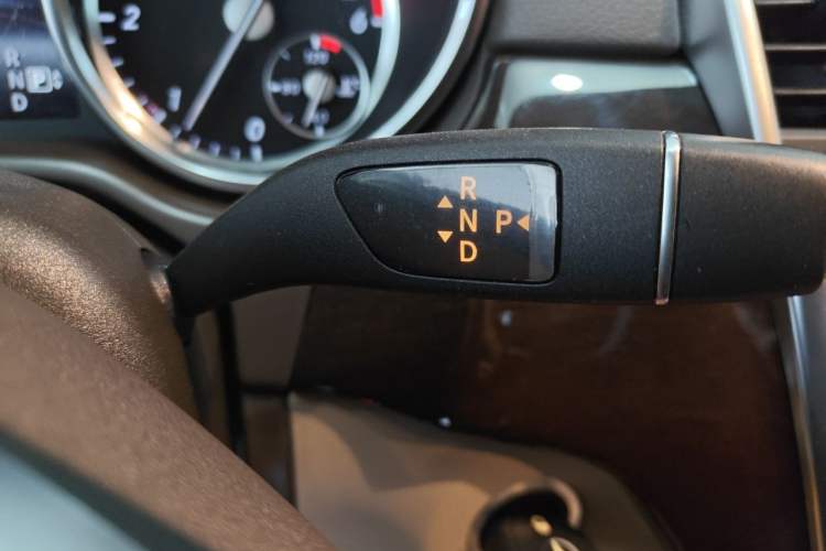 Used Mercedes-Benz GL-Class 2015 GL 350 CDI 4MATIC Gear Lever