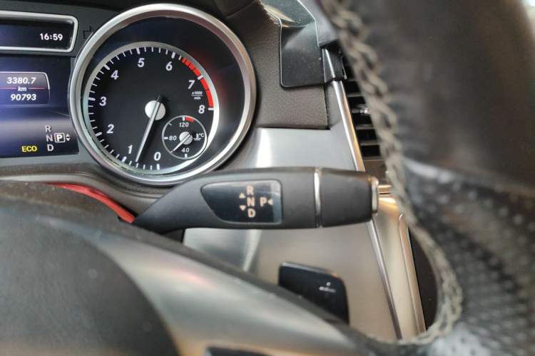 Used Mercedes-Benz GL-Class 2015 GL 400 4MATIC Dynamic Model Gear Lever
