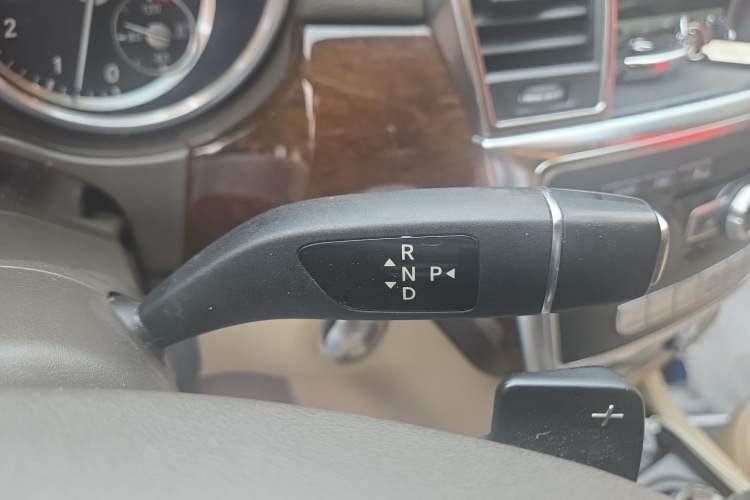 Used Mercedes-Benz GL-Class  Gear Lever