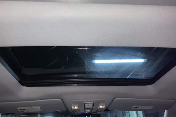 Used Mercedes-Benz GL-Class  Headliner