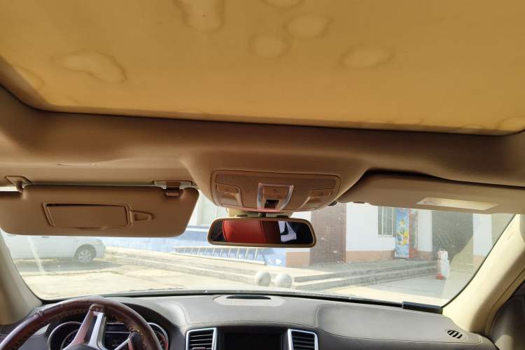 Used Mercedes-Benz GL-Class 2015 GL 400 4MATIC Dynamic Model Headliner