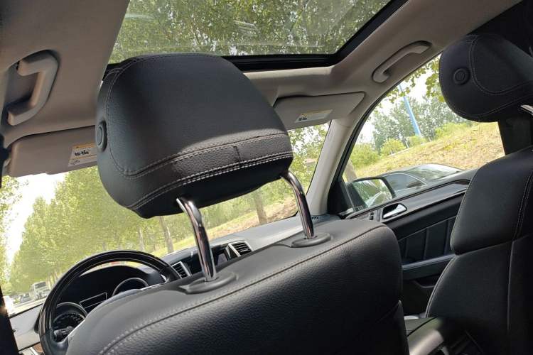 Used Mercedes-Benz GL-Class  Headliner