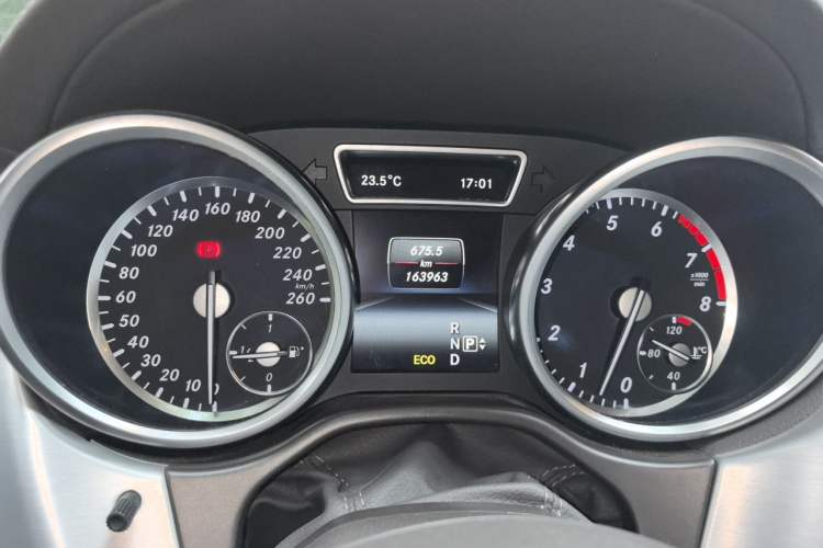 Used Mercedes-Benz GL-Class 2015 GL 400 4MATIC Dynamic Model Instrument Cluster