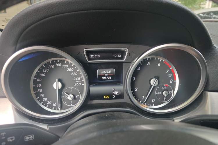Used Mercedes-Benz GL-Class 2015 GL 400 4MATIC Dynamic Model Instrument Cluster