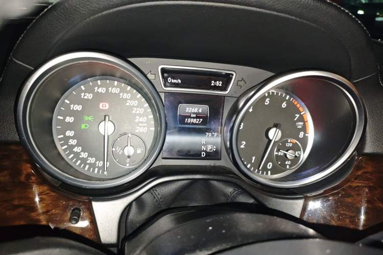 Used Mercedes-Benz GL-Class  Instrument Cluster