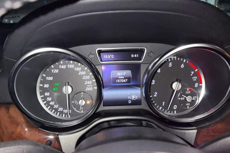 Used Mercedes-Benz GL-Class  Instrument Cluster