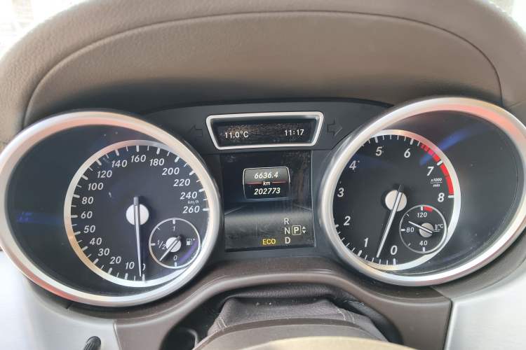 Used Mercedes-Benz GL-Class 2015 GL 400 4MATIC Dynamic Model Instrument Cluster