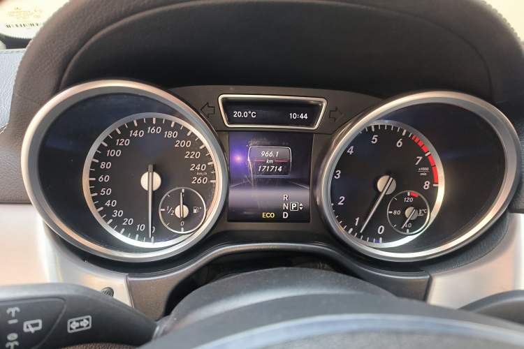 Used Mercedes-Benz GL-Class 2015 GL 400 4MATIC Dynamic Model Instrument Cluster