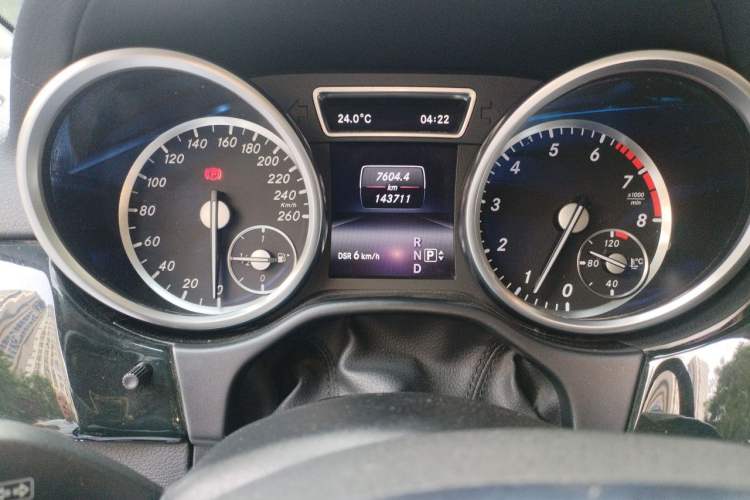Used Mercedes-Benz GL-Class  Instrument Cluster