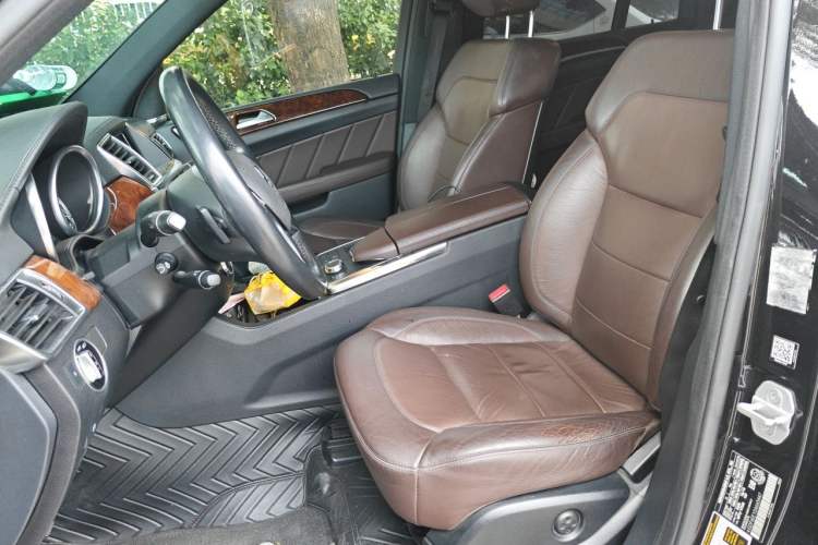 Used Mercedes-Benz GL-Class  Left Front Seat