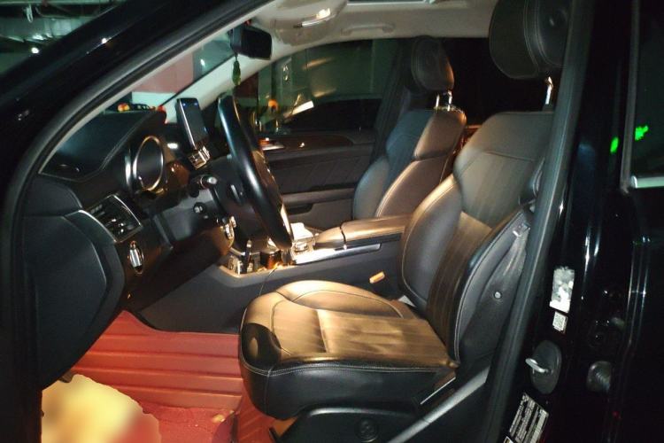 Used Mercedes-Benz GL-Class  Left Front Seat