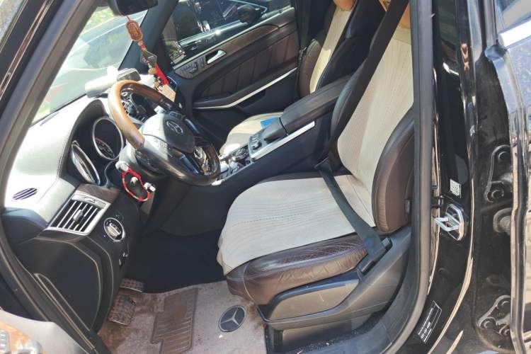 Used Mercedes-Benz GL-Class 2015 GL 500 4MATIC Left Front Seat