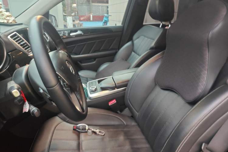 Used Mercedes-Benz GL-Class  Left Front Seat
