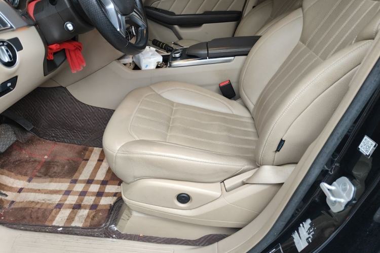 Used Mercedes-Benz GL-Class 2015 GL 400 4MATIC Dynamic Model Left Front Seat