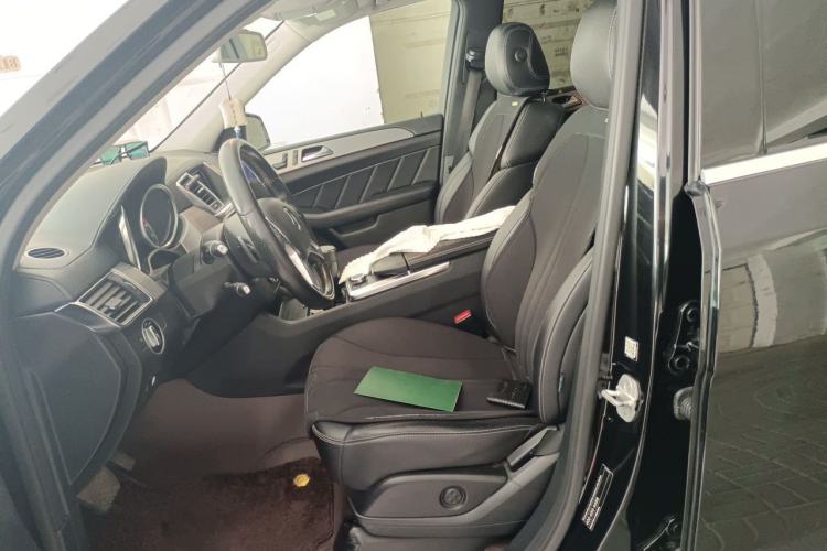 Used Mercedes-Benz GL-Class 2015 GL 400 4MATIC Dynamic Model Left Front Seat