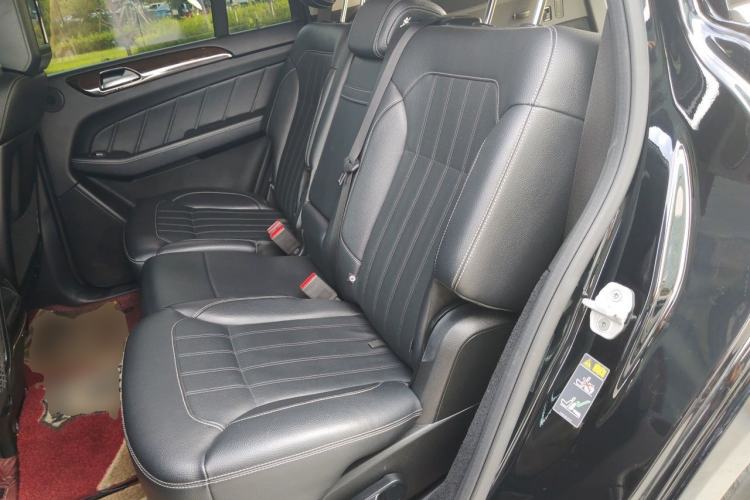 Used Mercedes-Benz GL-Class 2015 GL 400 4MATIC Luxury Model Left Rear Seat