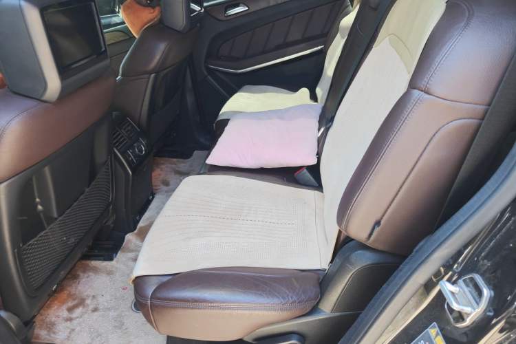 Used Mercedes-Benz GL-Class 2015 GL 500 4MATIC Left Rear Seat