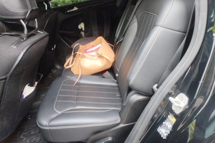 Used Mercedes-Benz GL-Class  Left Rear Seat