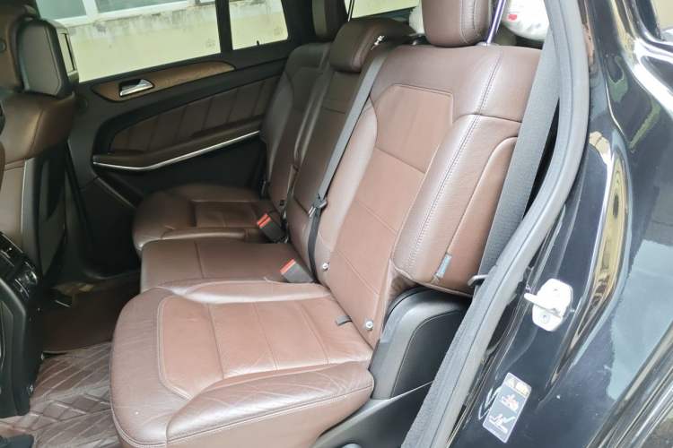 Used Mercedes-Benz GL-Class 2015 GL 500 4MATIC Left Rear Seat