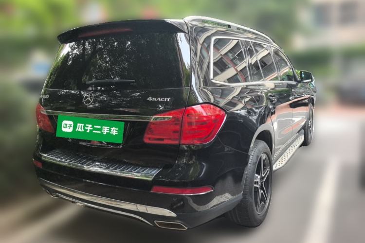 Used Mercedes-Benz GL-Class 2015 GL 400 4MATIC Dynamic Model Rear Right 45 Deg