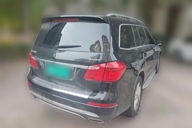 Used Mercedes-Benz GL-Class 2015 GL 400 4MATIC Dynamic Model Rear Right 45 Deg