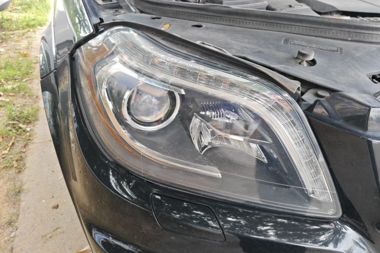Used Mercedes-Benz GL-Class  Right Front Headlight