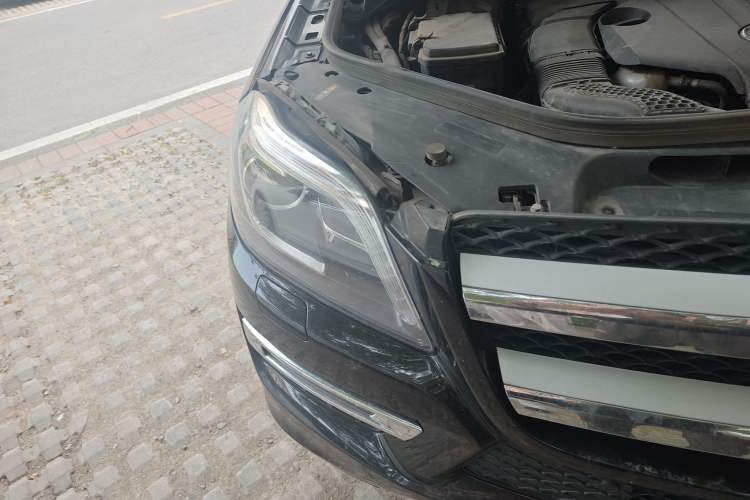 Used Mercedes-Benz GL-Class 2015 GL 400 4MATIC Dynamic Model Right Front Headlight
